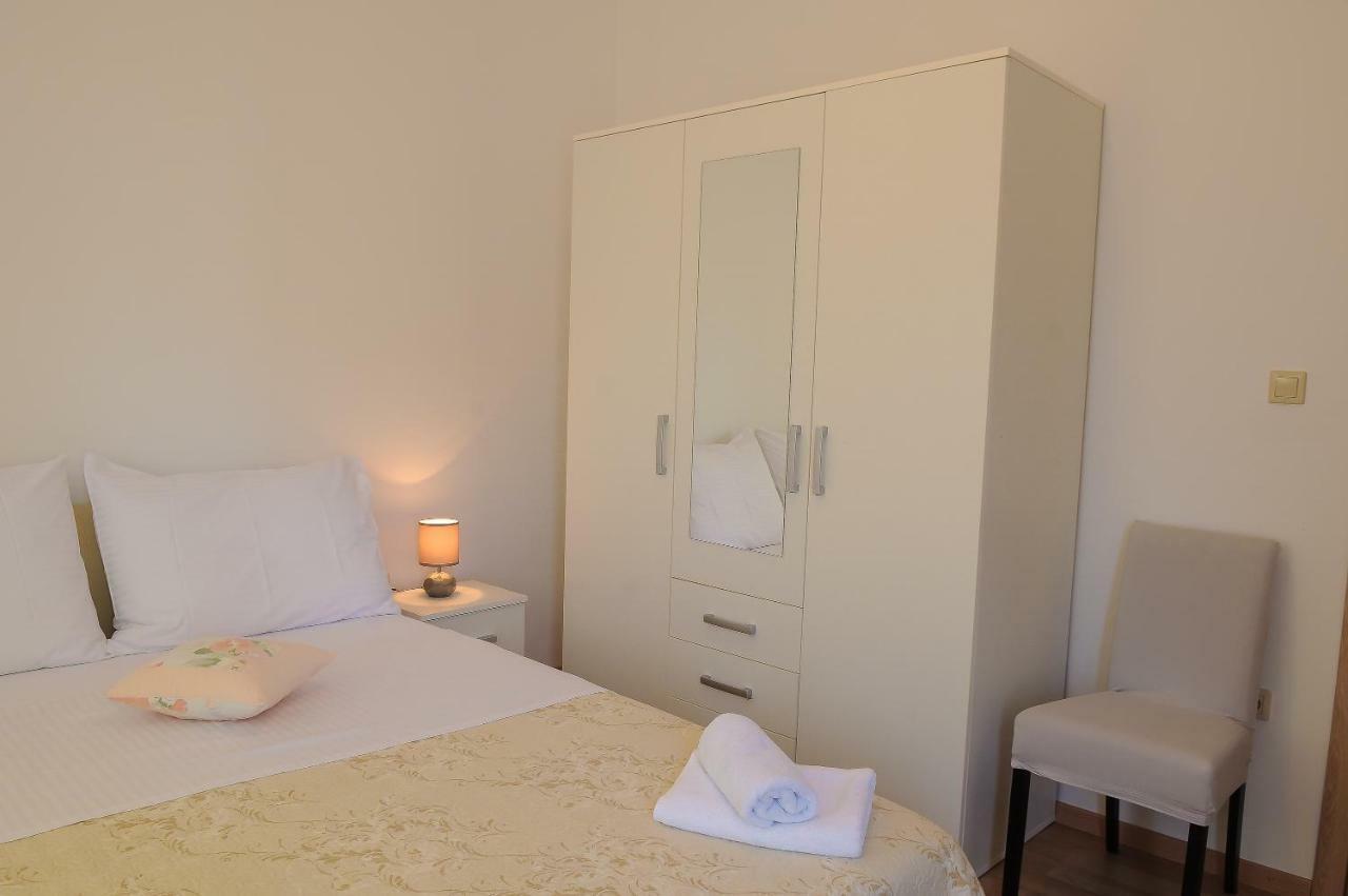 Apartment Neva no.1 Spalato Esterno foto